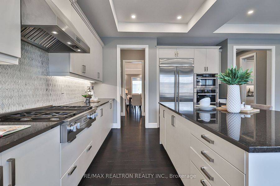 Vaughan, ON L6A 4Y8,3 Redelmeier CT
