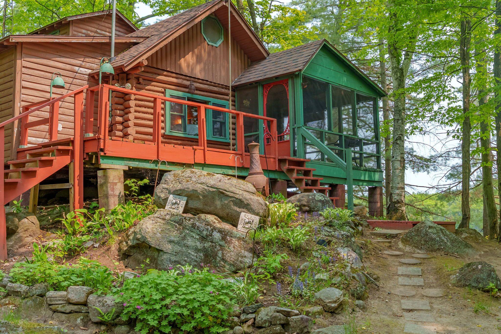 Muskoka Lakes, ON P0C 1M0,1067 West Black Lake RD