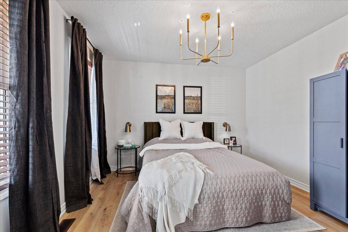 St. Marys, ON N4X 1E9,187 Southvale RD