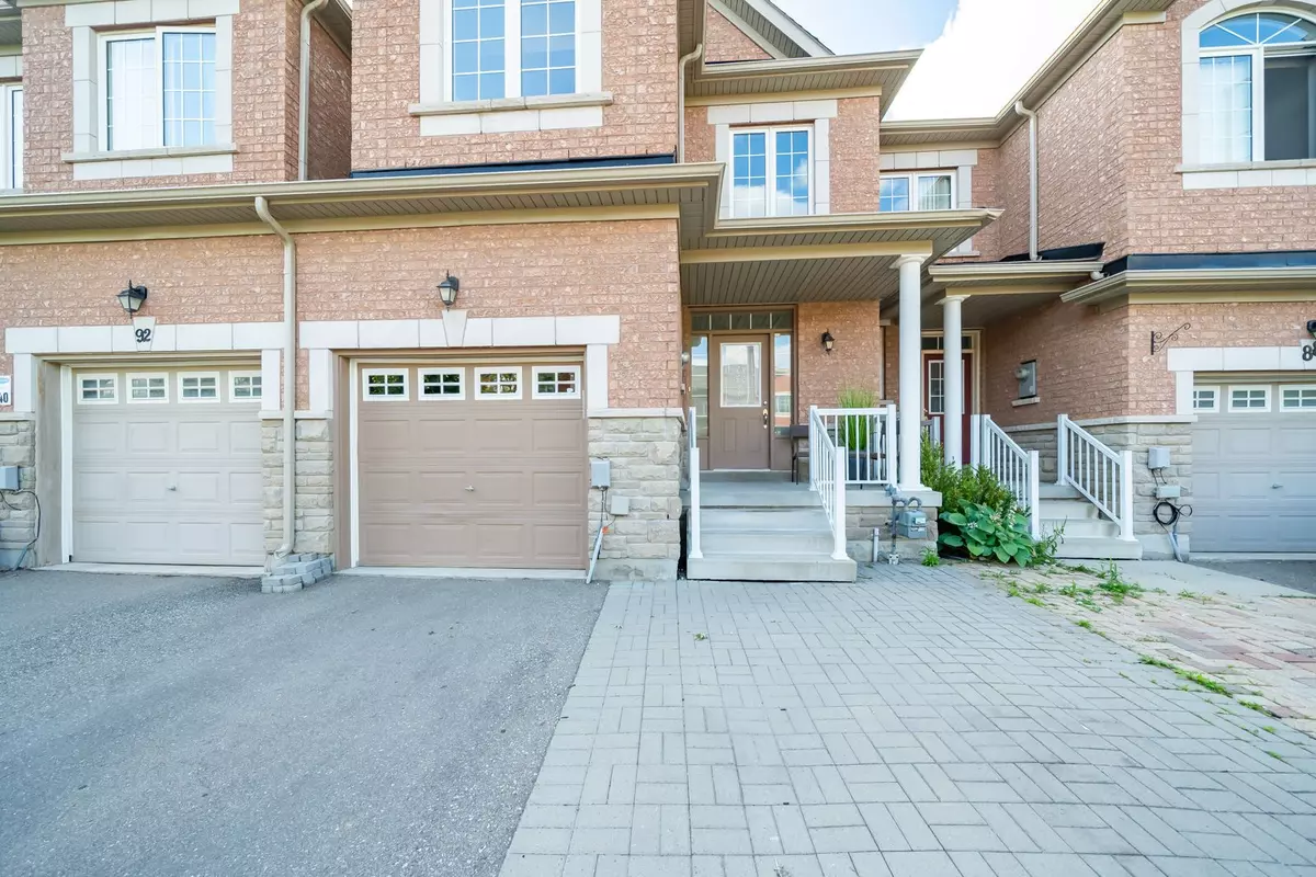Richmond Hill, ON L4E 0X8,90 Collin CT
