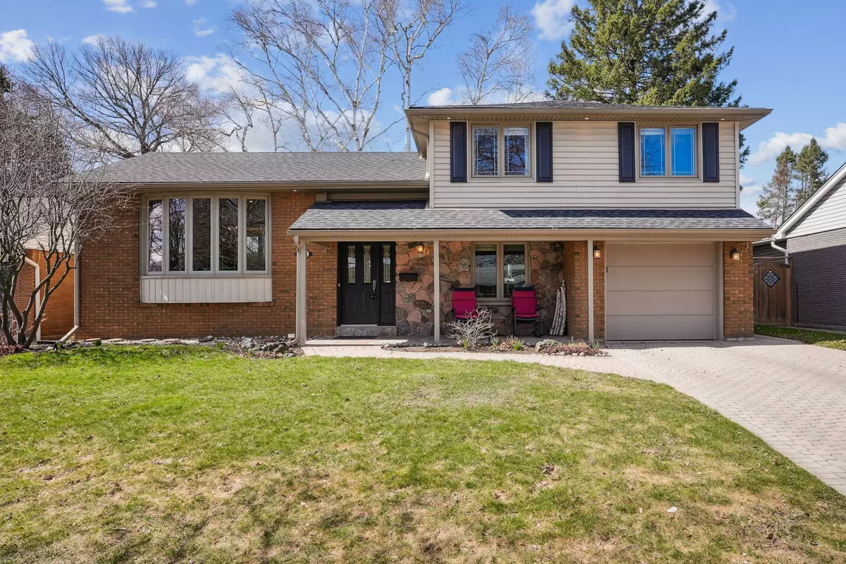 Burlington, ON L7N 2T1,602 Rosedale CRES