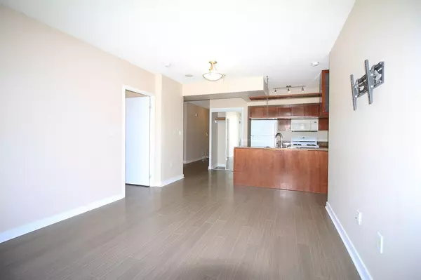 Toronto C01, ON M5V 3V1,3 Navy Wharf CT #707