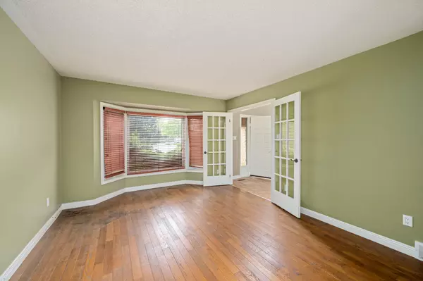 London South, ON N6K 3P8,62 Parks Edge Close