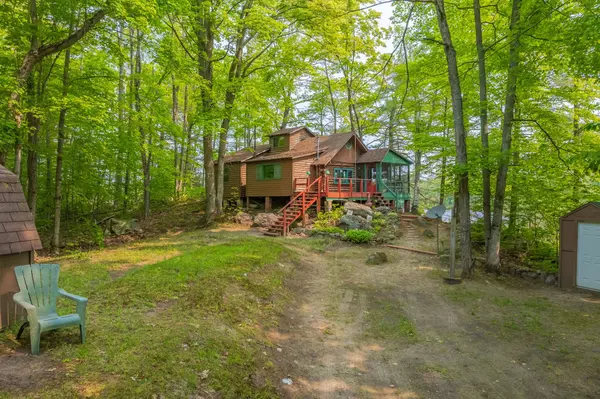 1067 West Black Lake RD, Muskoka Lakes, ON P0C 1M0