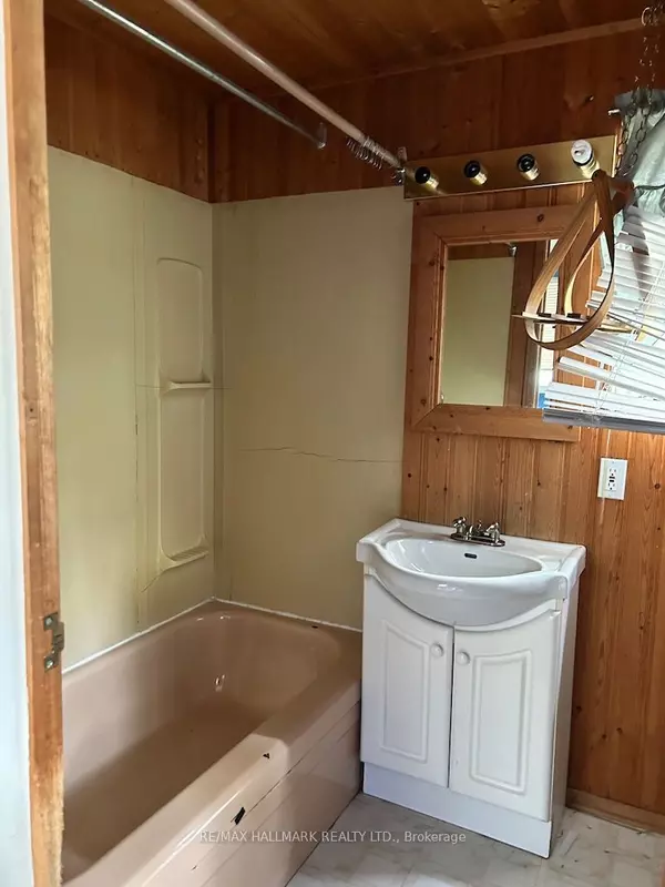 Hamilton, ON L8E 5J7,190 Fruitland RD