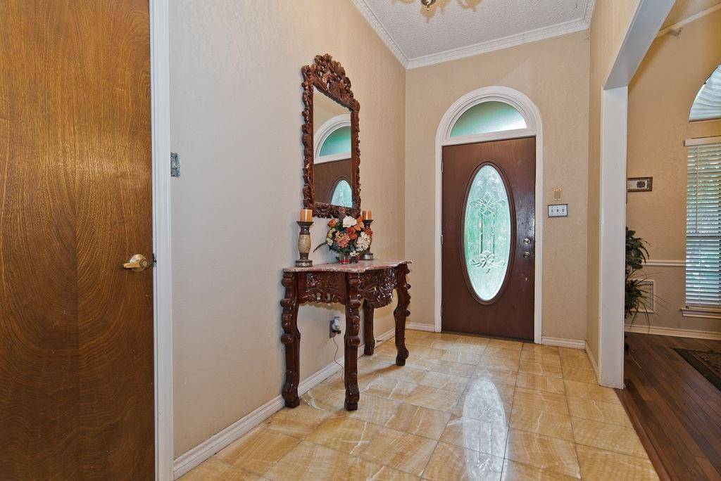 Duncanville, TX 75137,915 Greenbriar Lane