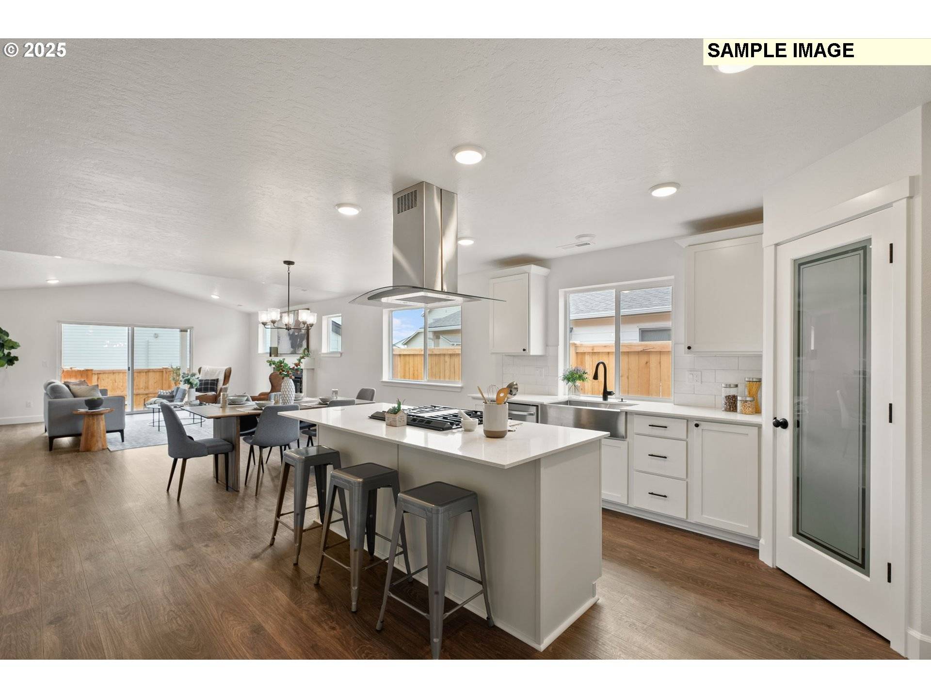 Hermiston, OR 97838,893 NE Laurel Springs DR