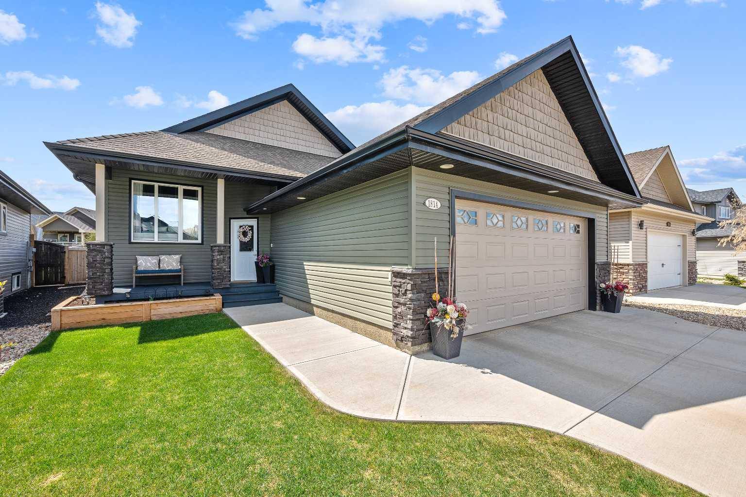 Lloydminster, AB T9V 3P6,1814 61 AVE
