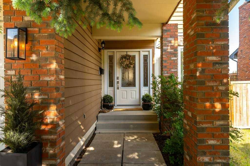 Calgary, AB T3H1G9,8 Stradwick WAY SW
