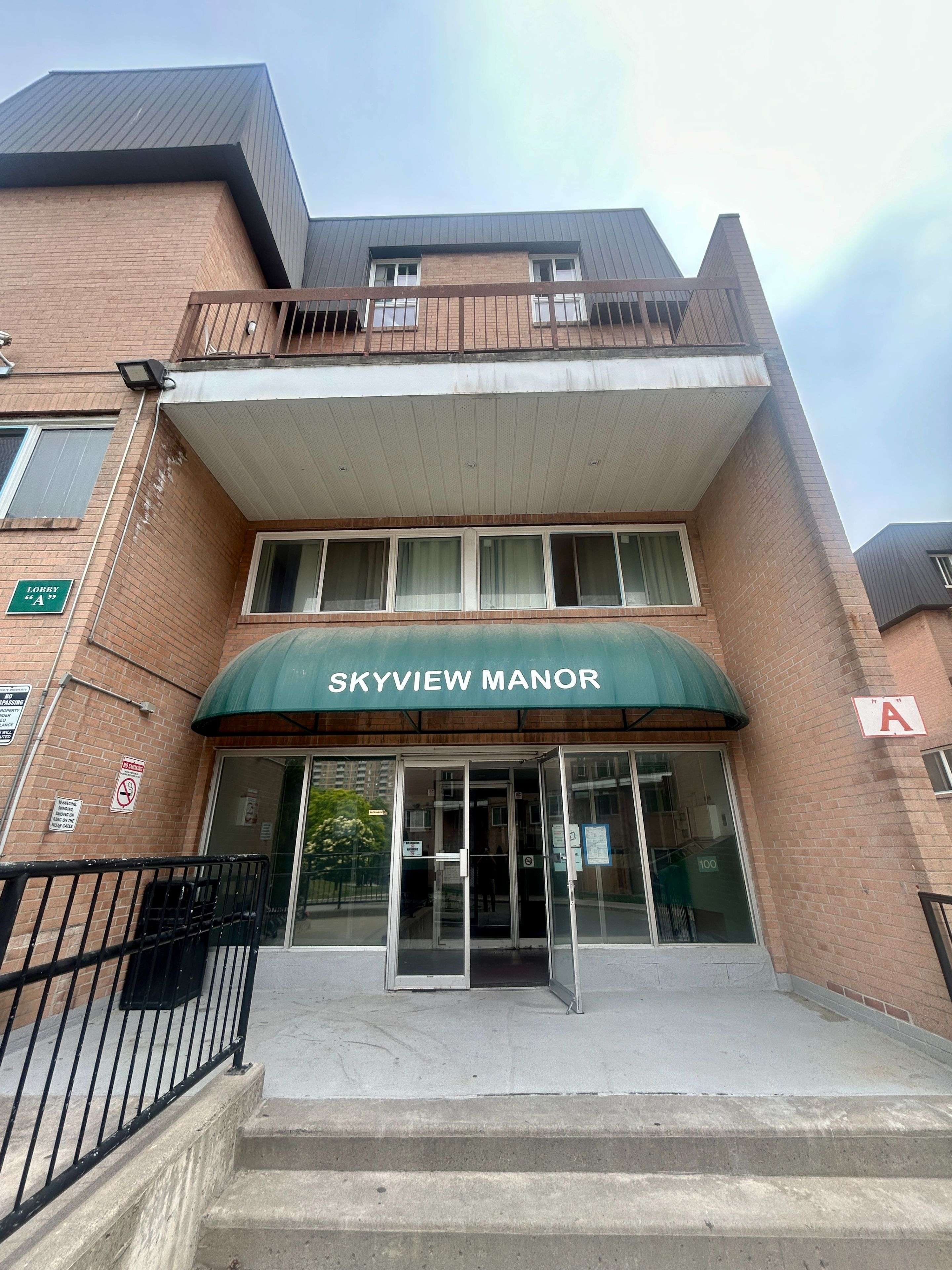 100 Mornelle CT #1078,  Toronto E09,  ON M1E 4X2