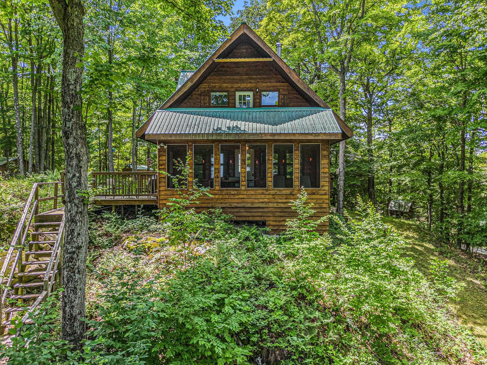 Tay Valley, ON K7H 3C5,110 Horseshoe Bay RD