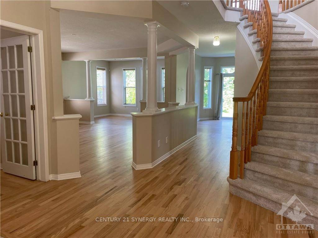 Kanata, ON K2T 1G2,149 INSMILL CRES