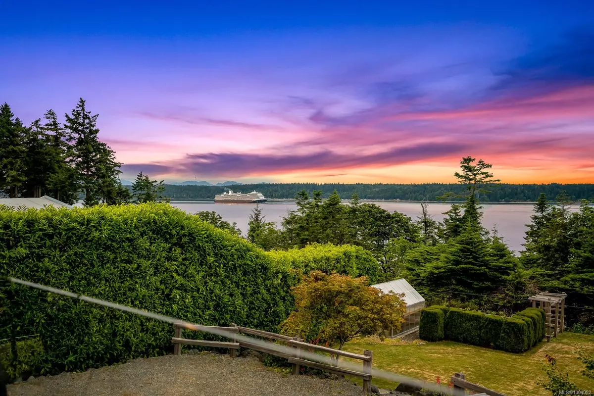 Campbell River, BC V9W 2J4,321 Carnegie St