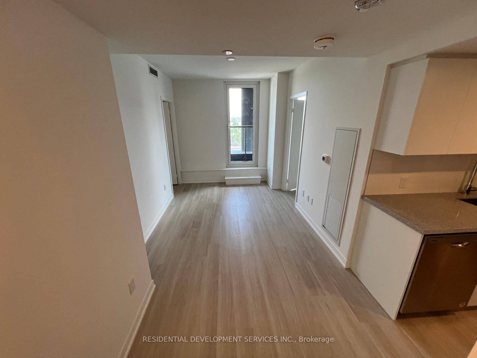 Toronto C06, ON M3H 0E5,500 Wilson AVE