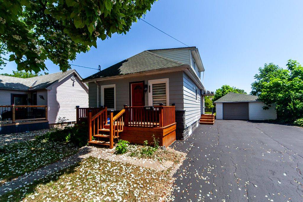 Niagara Falls, ON L2G 6T3,7751 Thomas ST