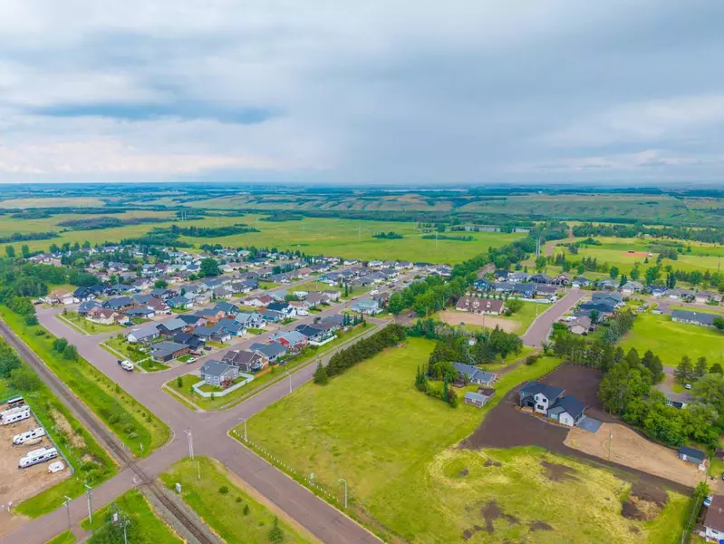 6103 52 AVE, Vermilion, AB T9X 1X3