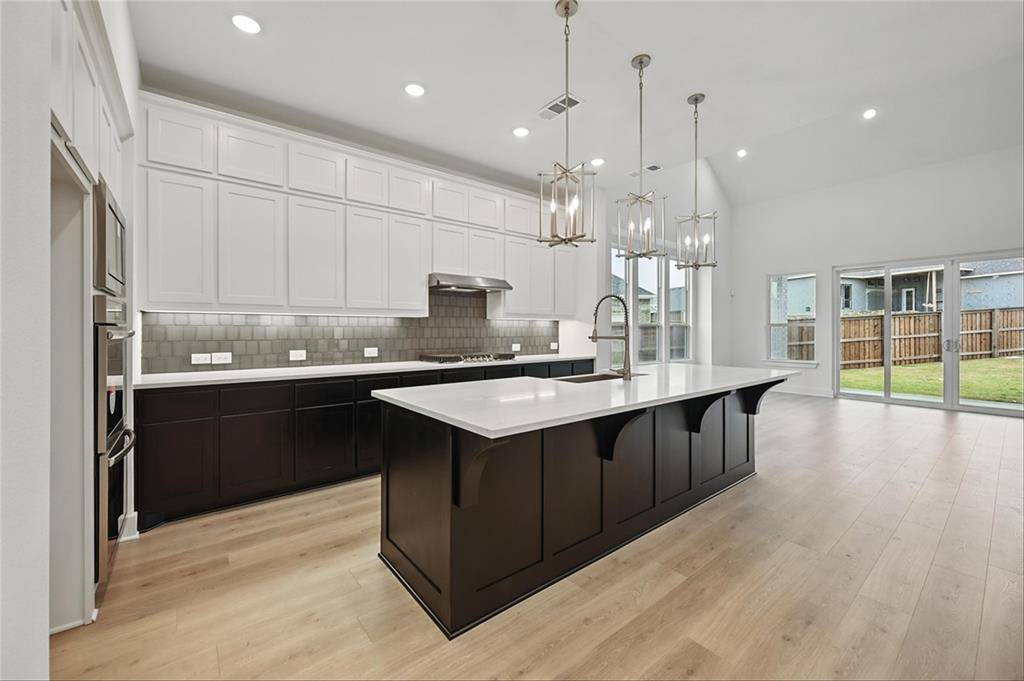 Aledo, TX 76008,2021 Rolling Oaks Drive