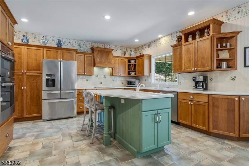 Green Twp., NJ 07821,6 Woodfield Rd