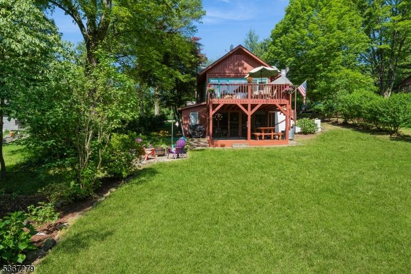 Hampton Twp., NJ 07860,2 Hazelnut Dr