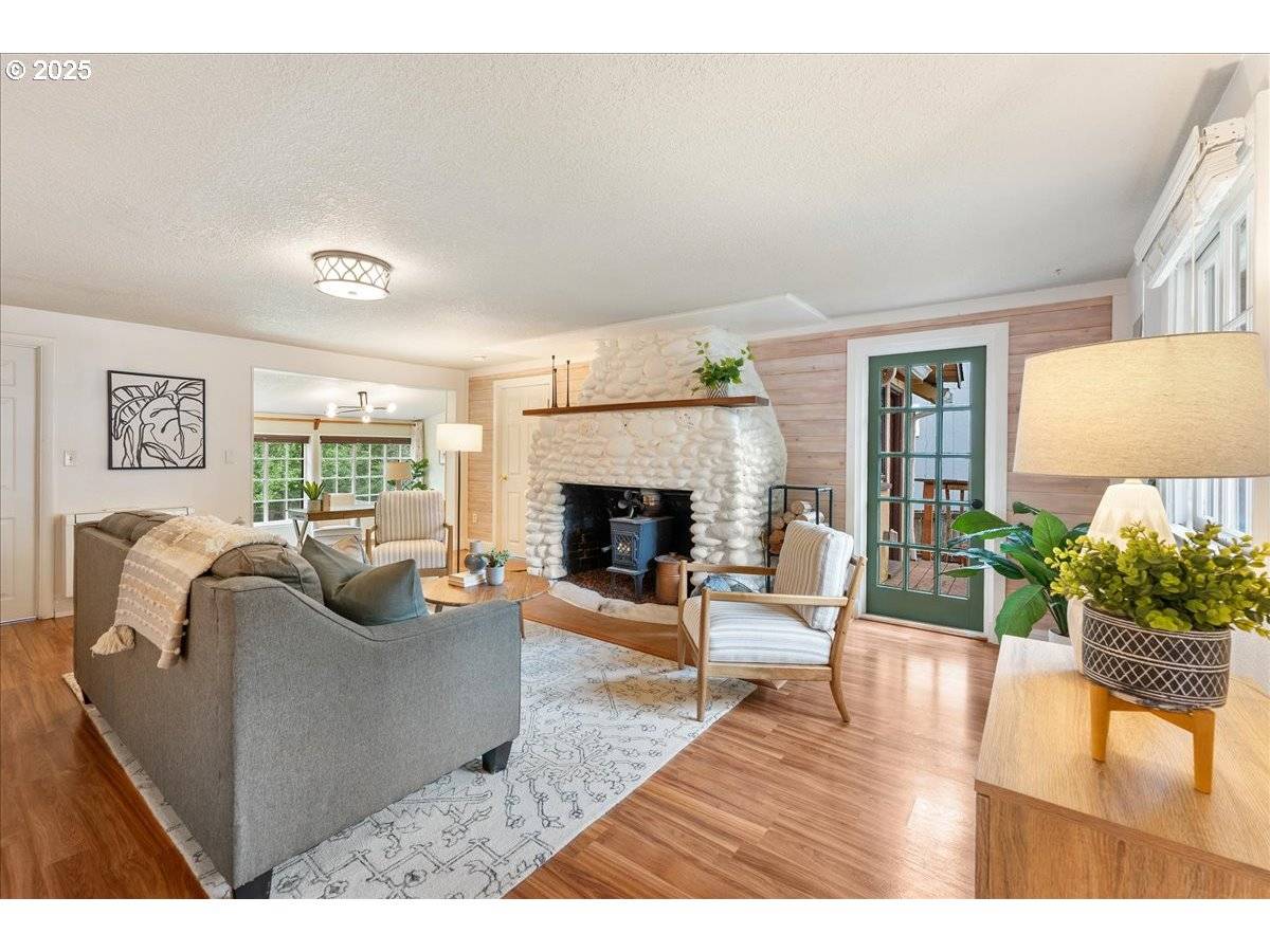 Portland, OR 97219,2906 SW SPRING GARDEN ST