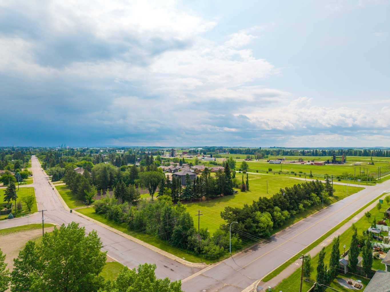 Vermilion, AB T9X 1X3,6103 52 AVE