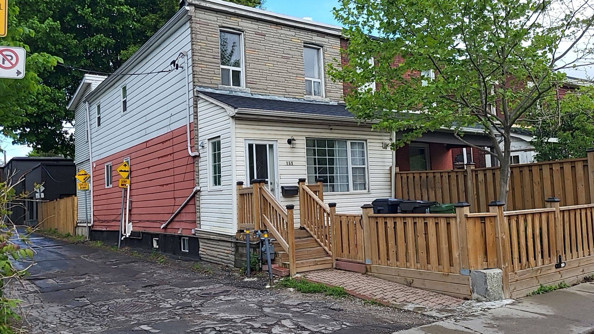 159 Galt AVE #Upper, Toronto E01, ON M4M 2Z4
