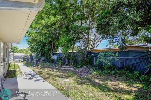 Margate, FL 33063,156 NW 80th Ave