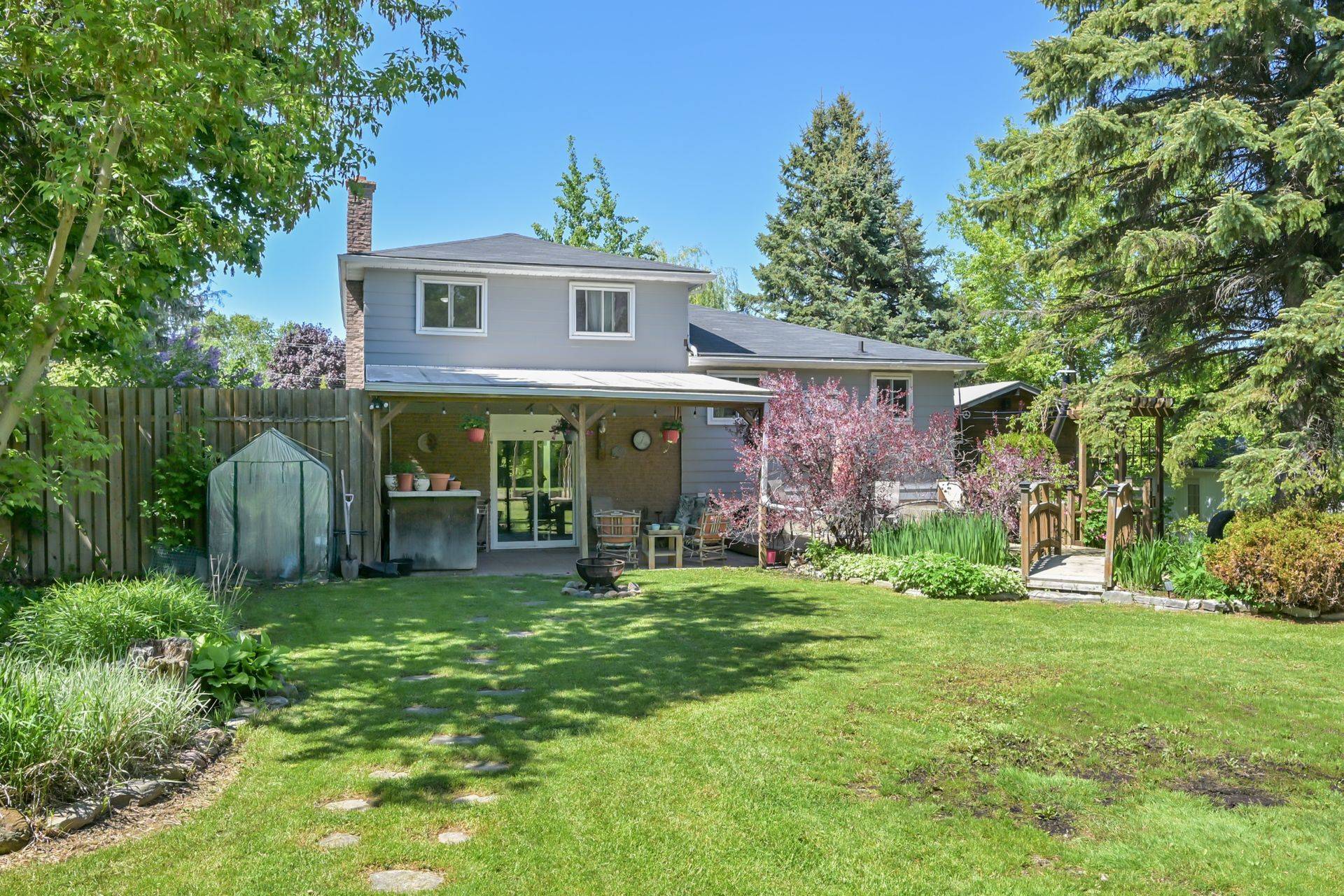 17 Jamieson DR, Adjala-tosorontio, ON L0N 1R0