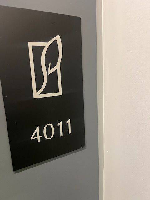 430 Square One DR #4011, Mississauga, ON L5B 0L6