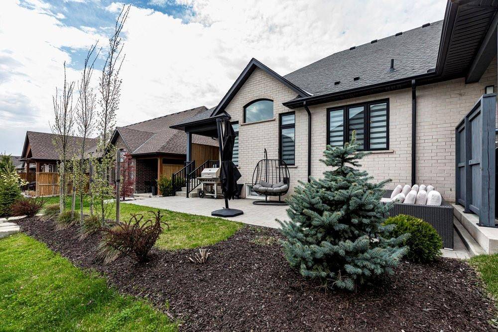 Welland, ON L3B 0E8,98 Carrick TRL