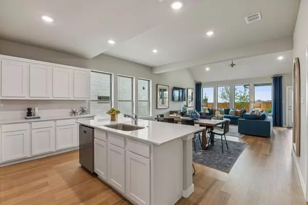 Princeton, TX 75407,912 Ocean Breeze Way