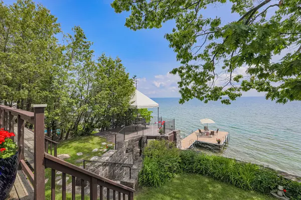 3531 Crescent Harbour RD, Innisfil, ON L9S 2Y7