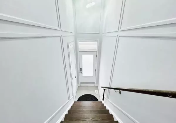 Milton, ON L9E 1S9,975 Whitlock AVE #20
