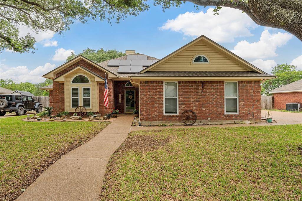 908 Snow Mass,  Hewitt,  TX 76643