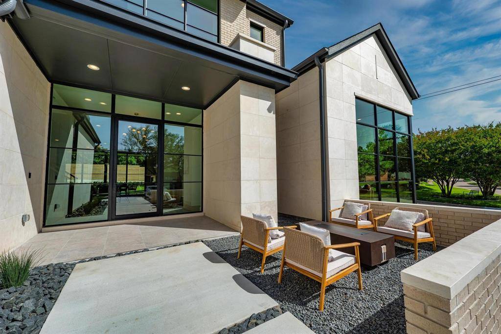 Dallas, TX 75214,7051 Cornelia Lane