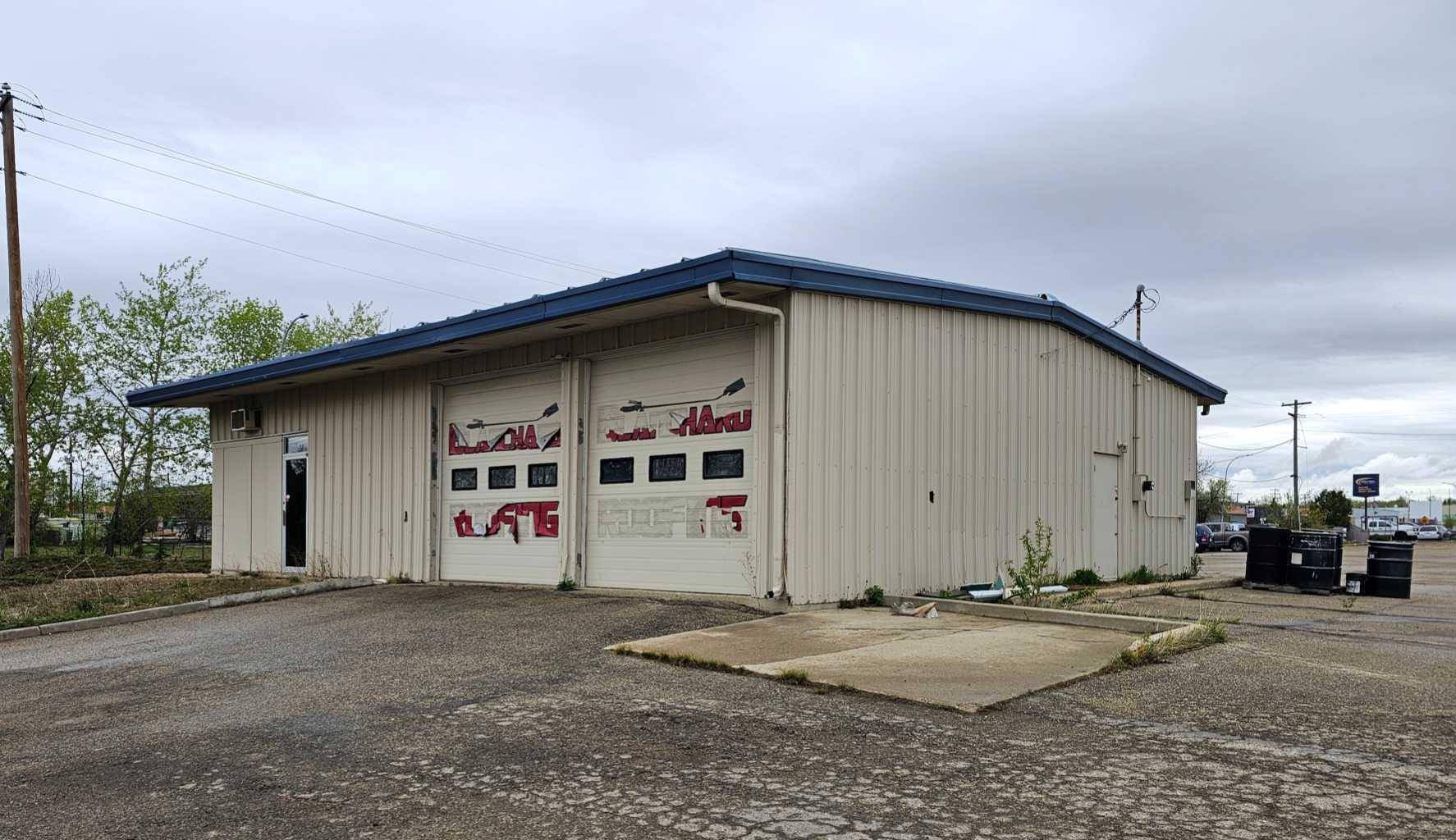 Grande Prairie, AB T8V 3B6,10031 113 AVE