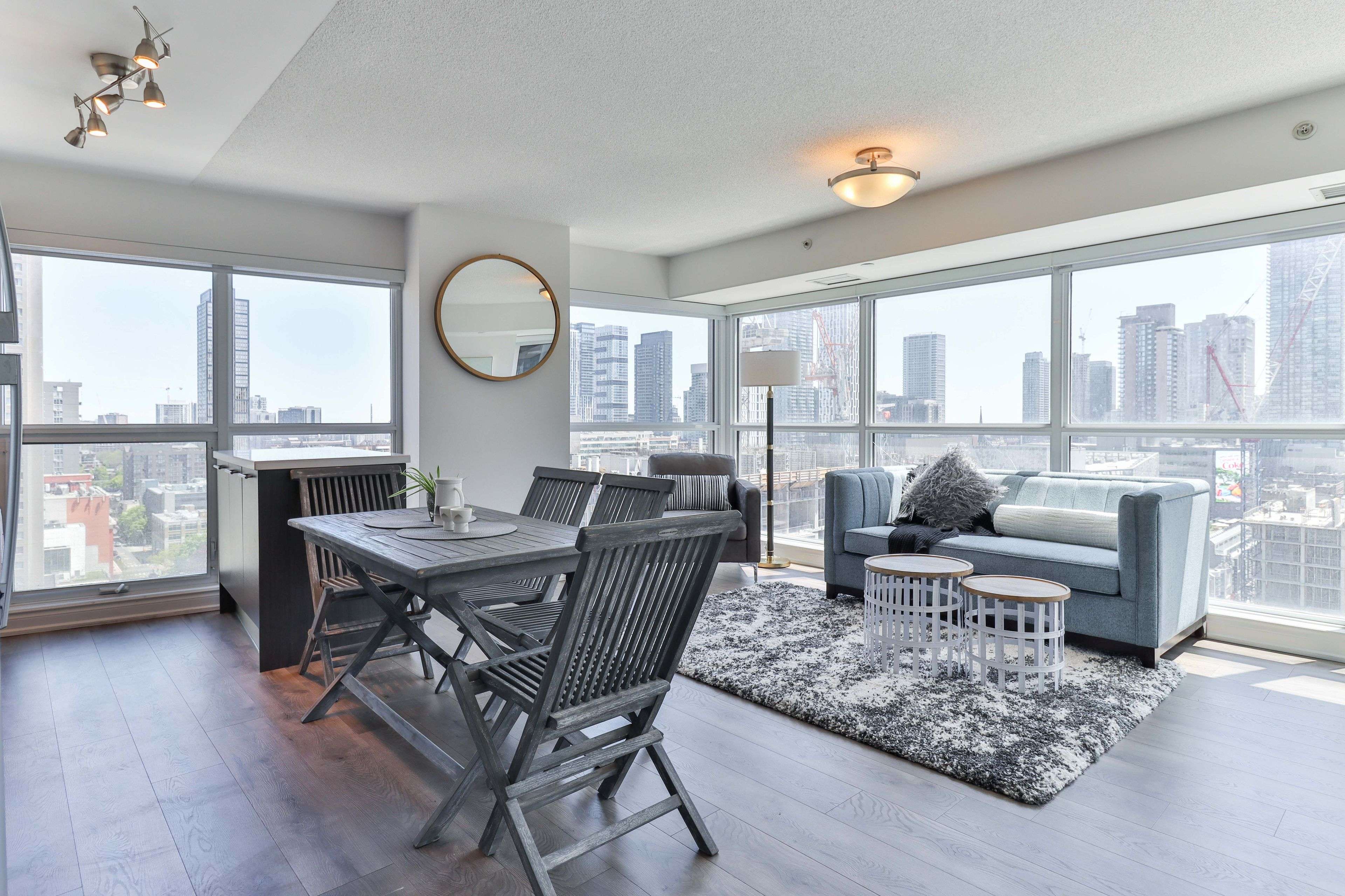 Toronto C01, ON M5B 0A5,386 Yonge ST #1607