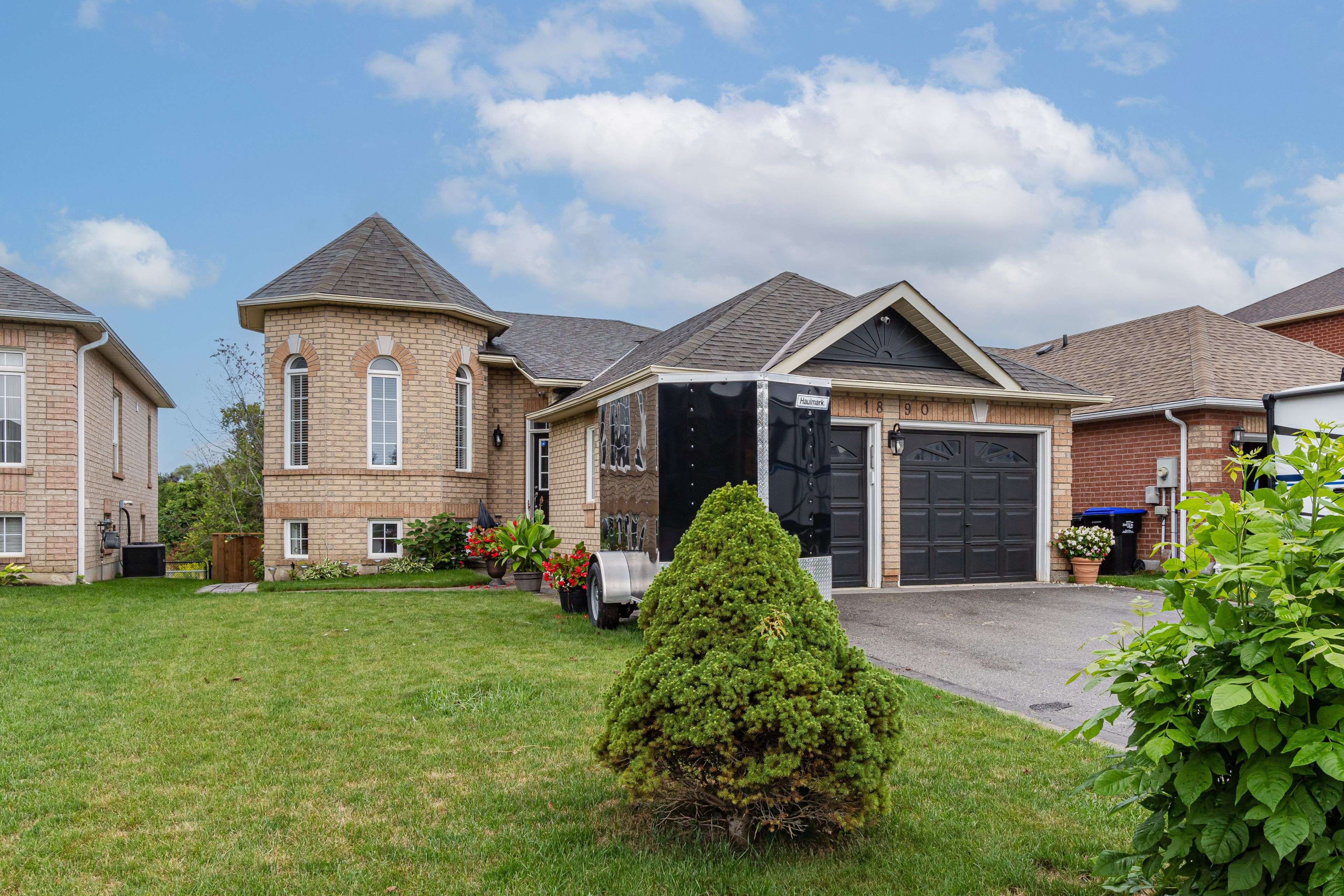 1890 EMERALD CT, Innisfil, ON L9S 2A4