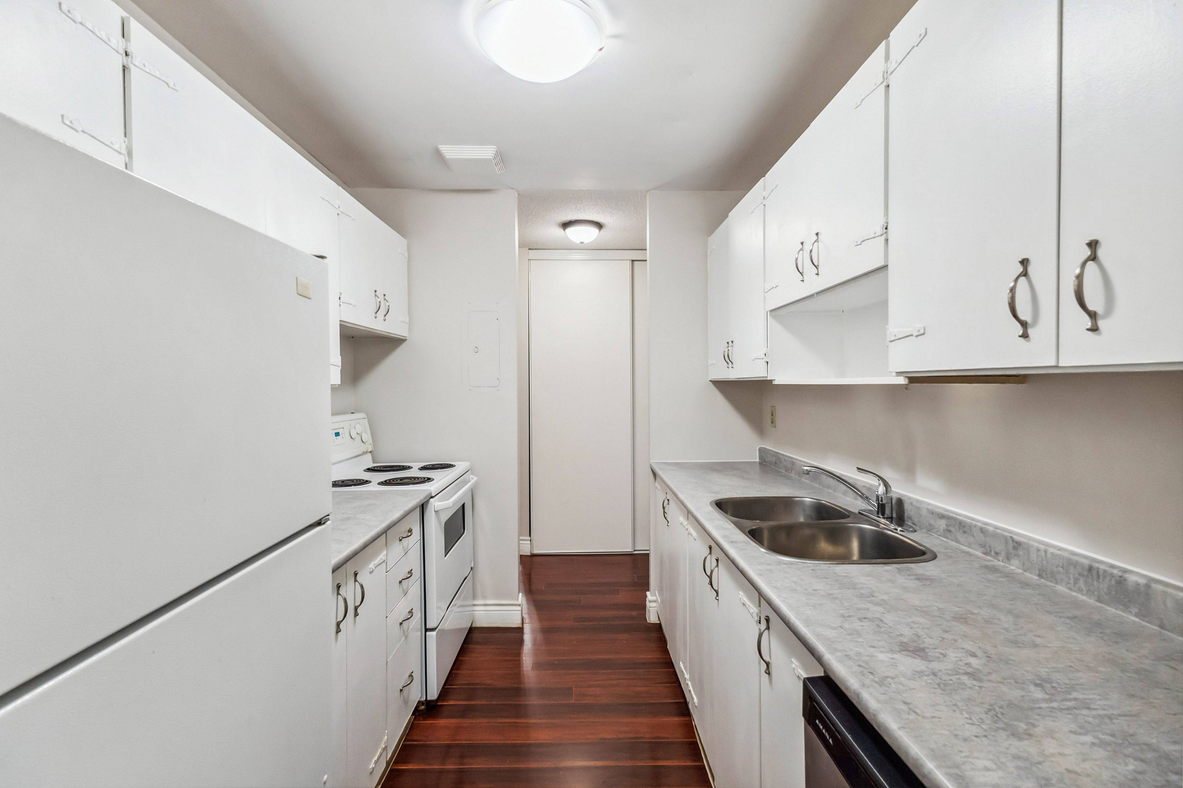 London South, ON N6E 2V4,1590 Ernest AVE #201