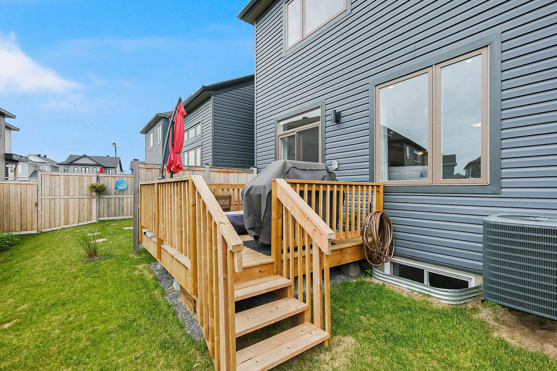 Orleans - Cumberland And Area, ON K4A 5M1,953 Socca CRES