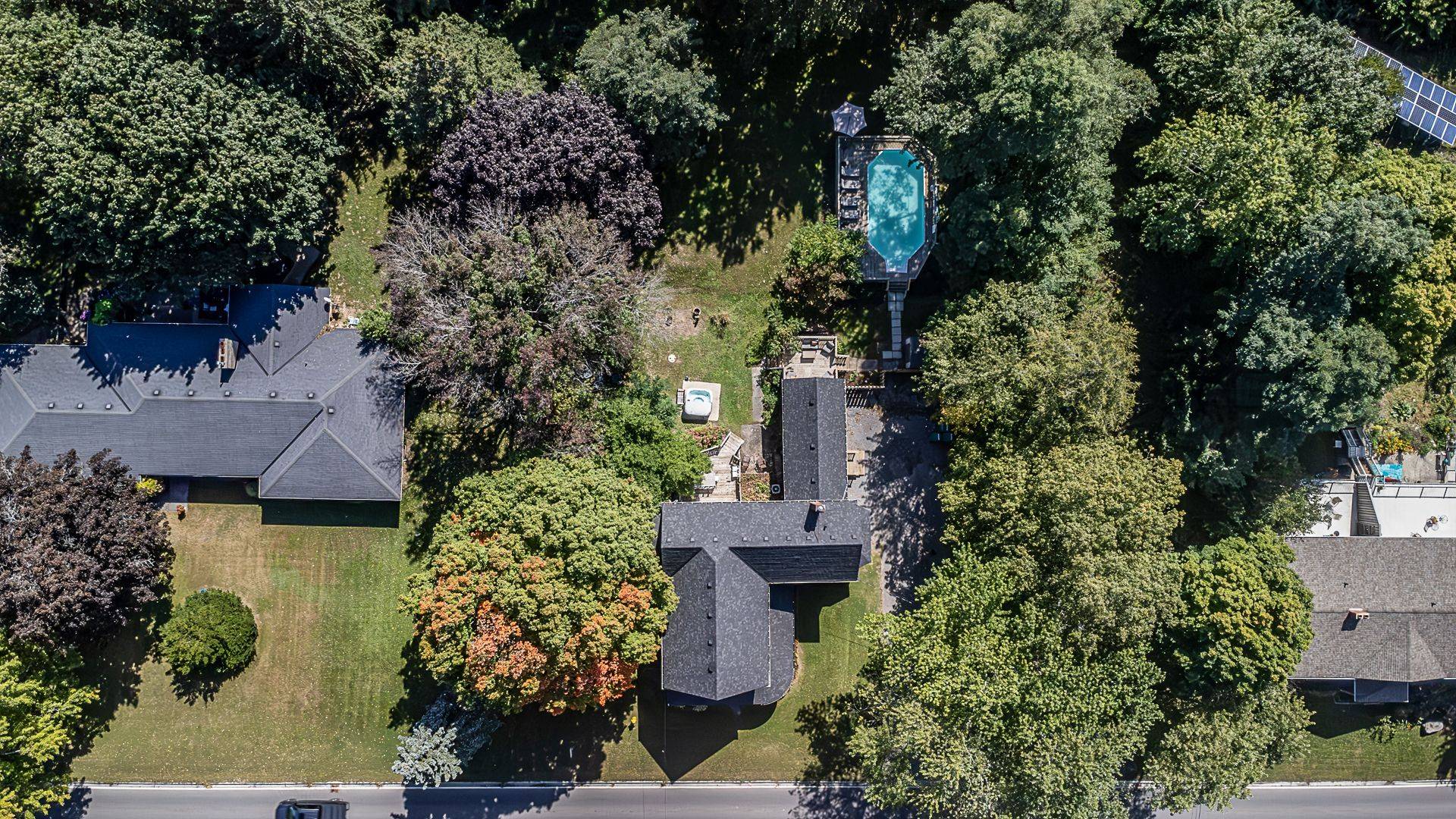 Prince Edward County, ON K0K 2T0,13435 Loyalist Pkwy