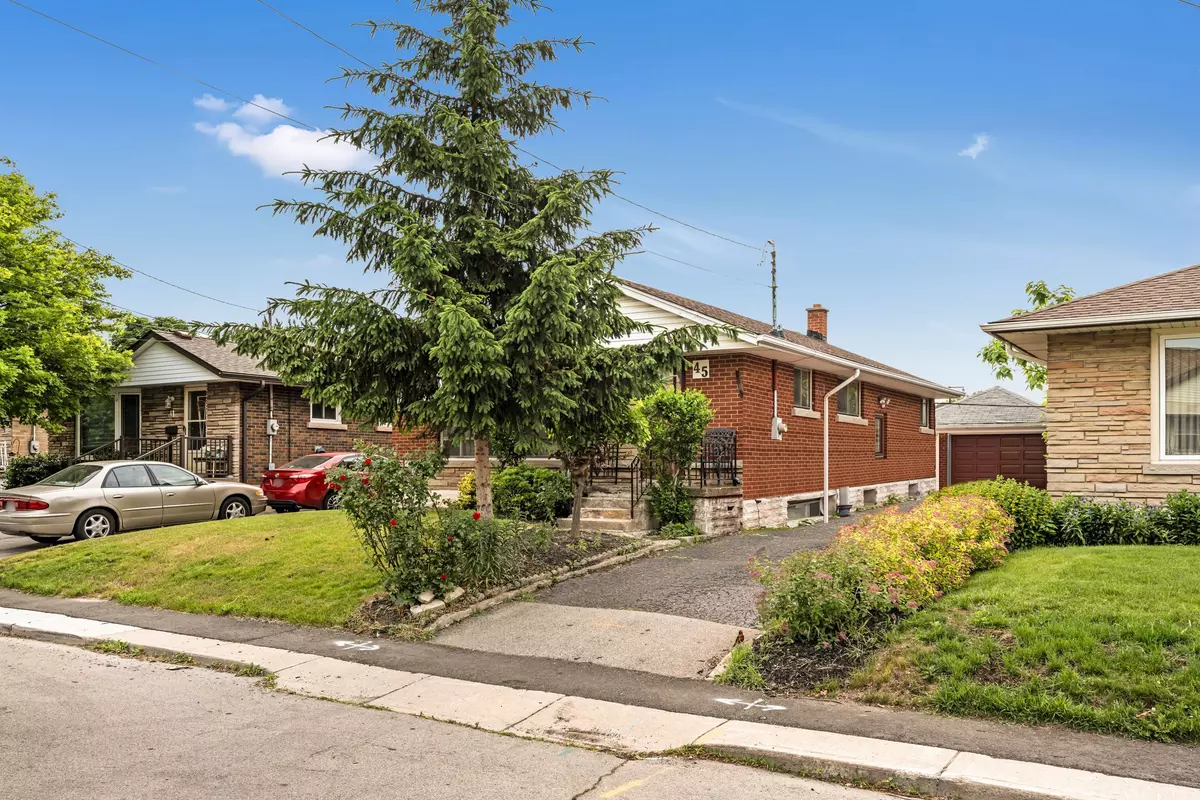 Hamilton, ON L9A 4L9,45 East 17th ST E