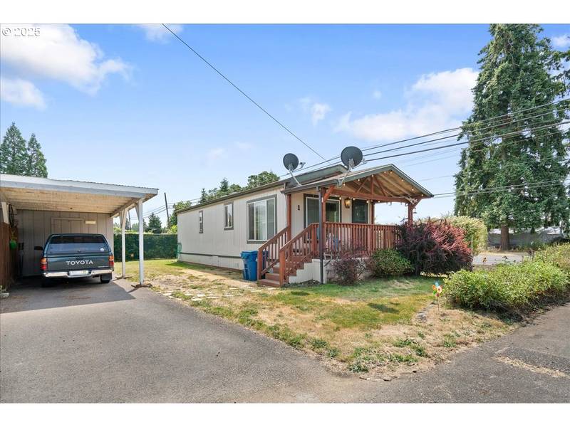 1732 PINE ST NE #1, Silverton, OR 97381