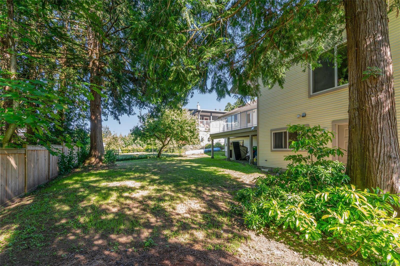 Qualicum Beach, BC V9K 1L1,151 Village Way