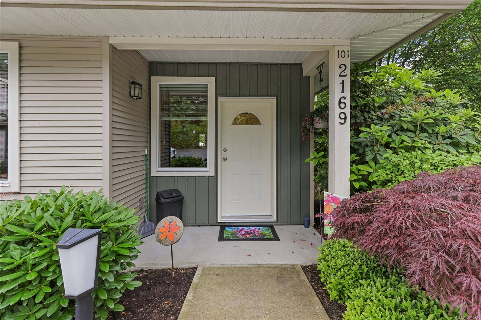 Nanaimo, BC V9T 0C8,2169 Ridgemont Pl #101