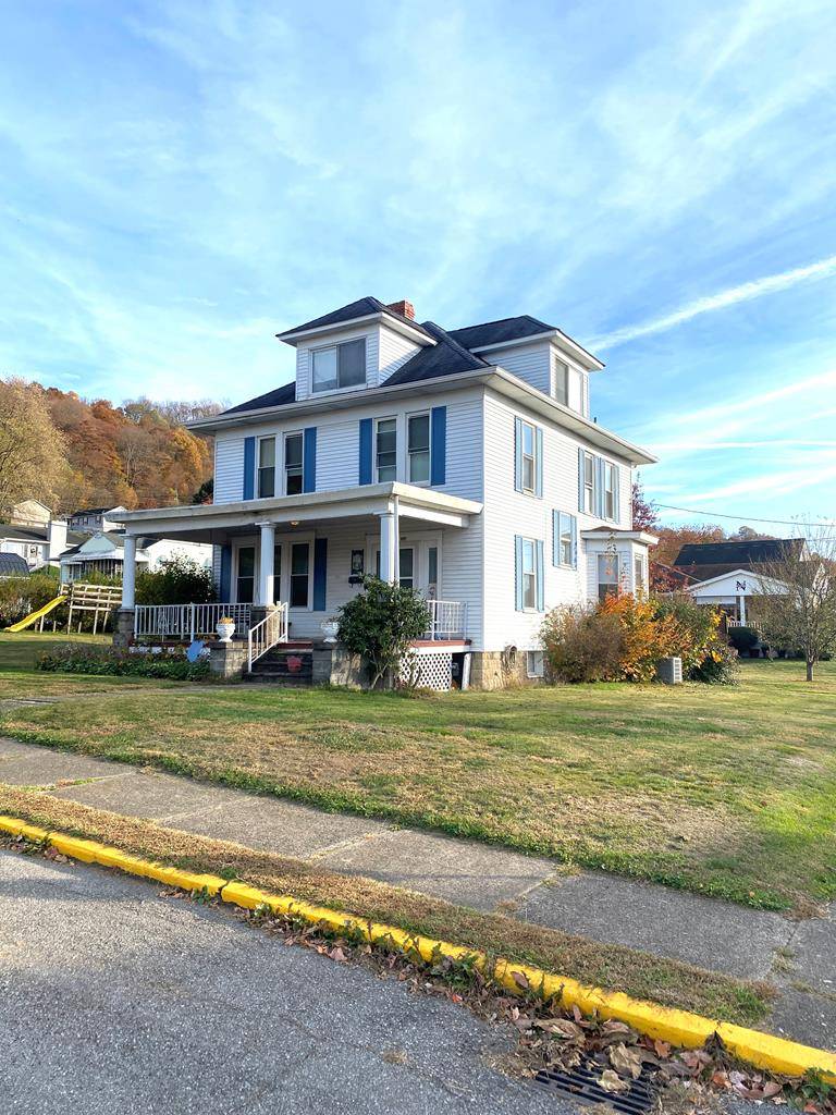 337 McEldowney Avenue, New Martinsville, WV 26155