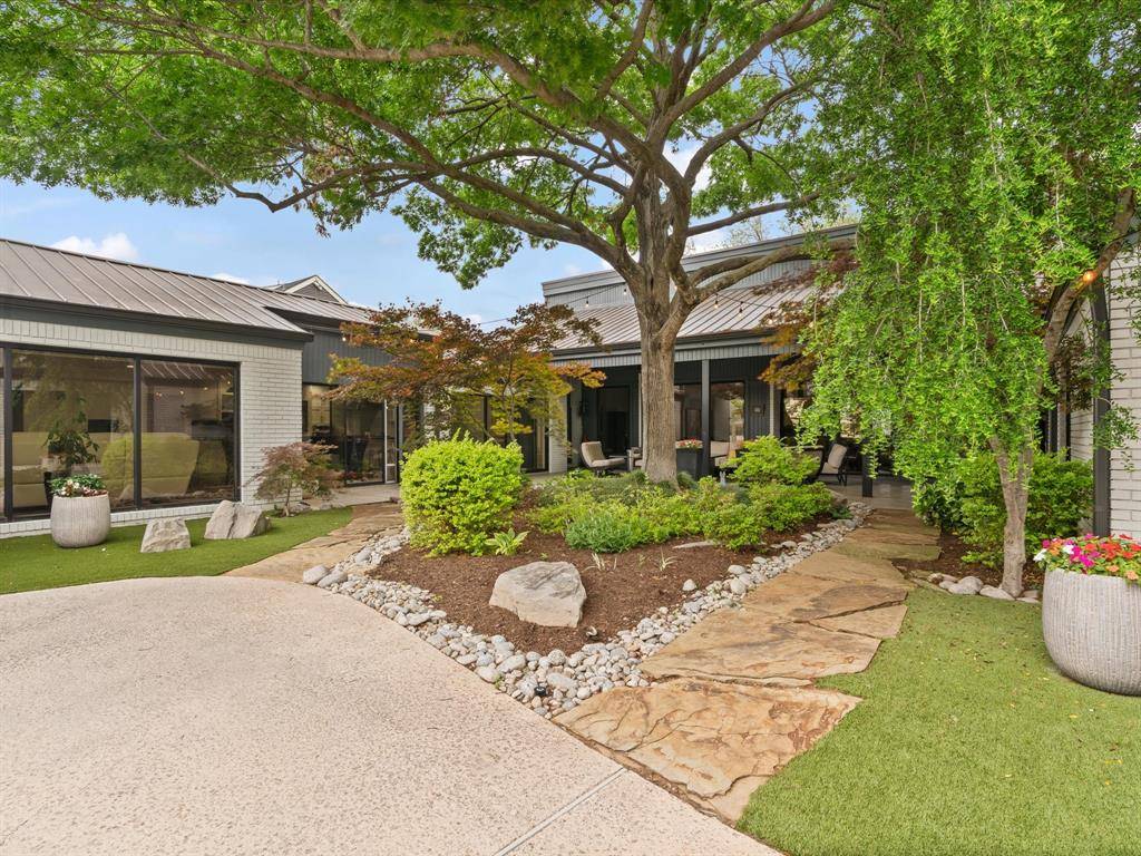 Dallas, TX 75248,5512 Bent Tree Drive