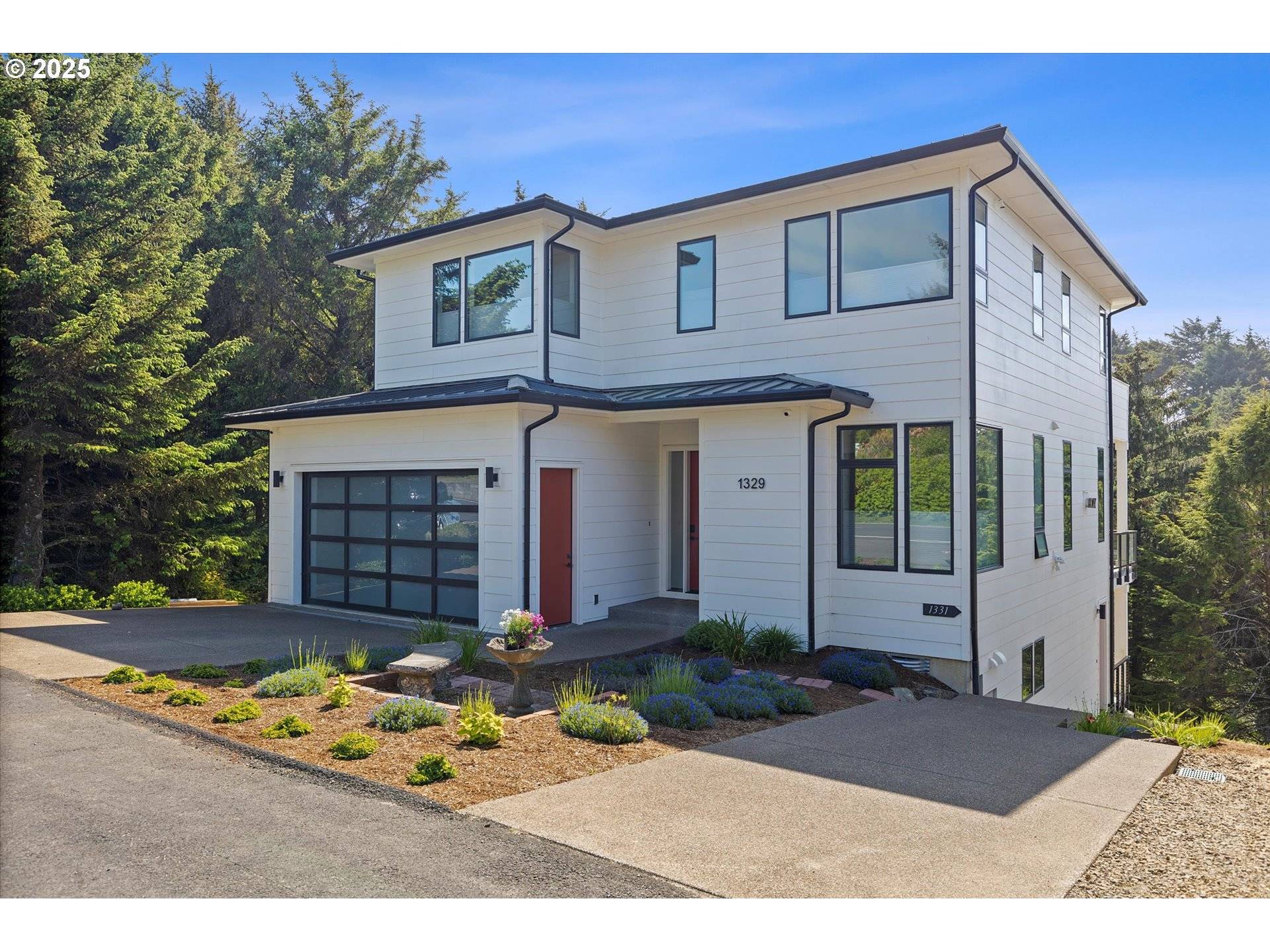 Lincoln City, OR 97367,1329 SW FLEET AVE