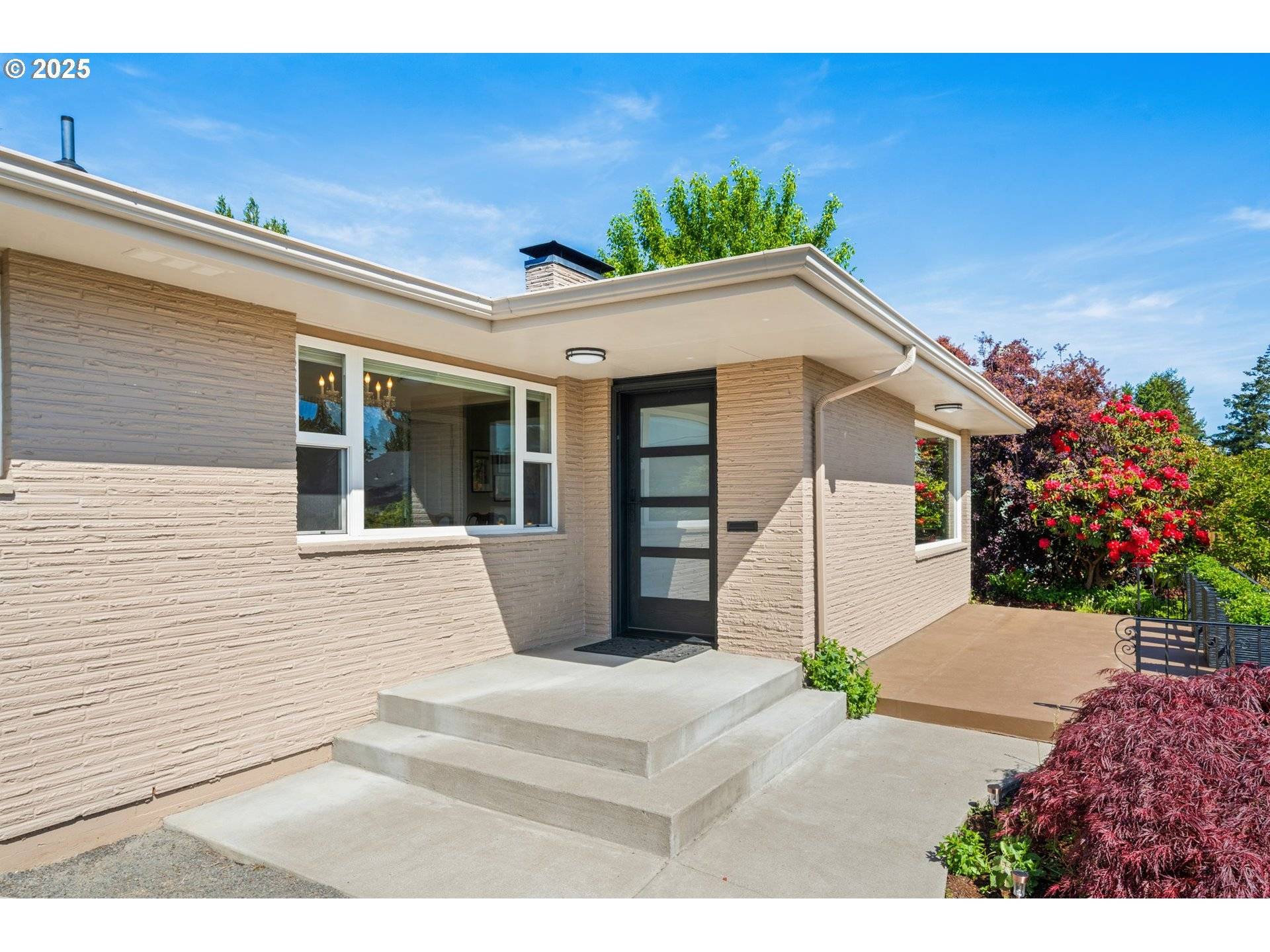 Portland, OR 97219,8301 SW 6TH AVE