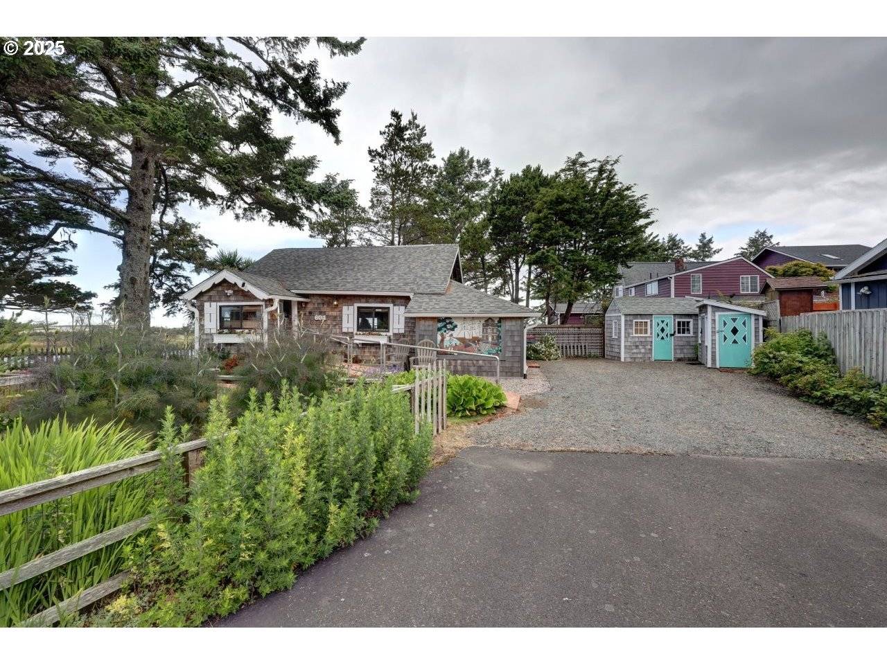 Seaside, OR 97138,604 15TH AVE